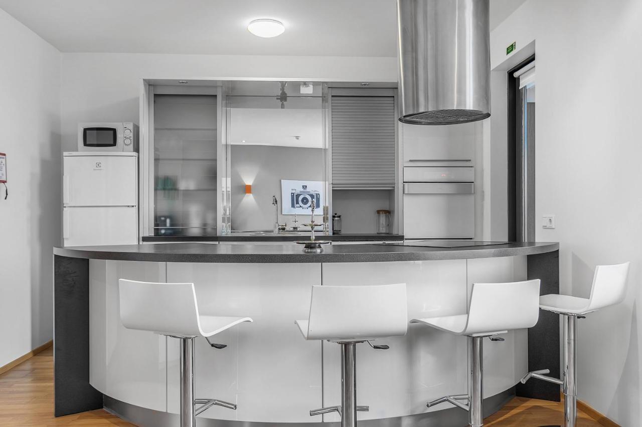 רייקיאוויק Sunny Apartment - By The Sea In City Center מראה חיצוני תמונה