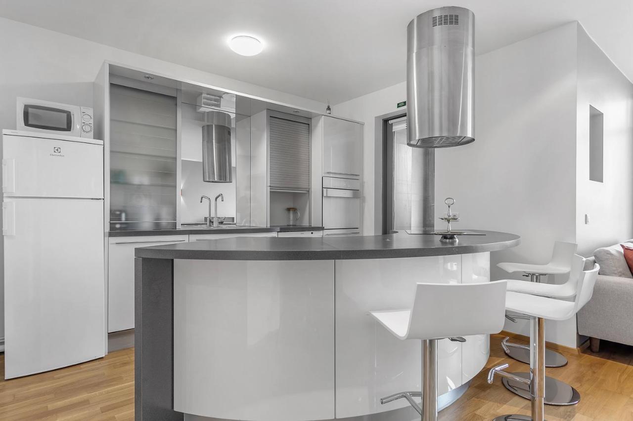 רייקיאוויק Sunny Apartment - By The Sea In City Center מראה חיצוני תמונה