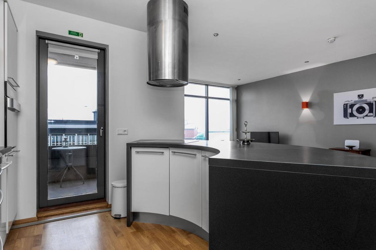 רייקיאוויק Sunny Apartment - By The Sea In City Center מראה חיצוני תמונה