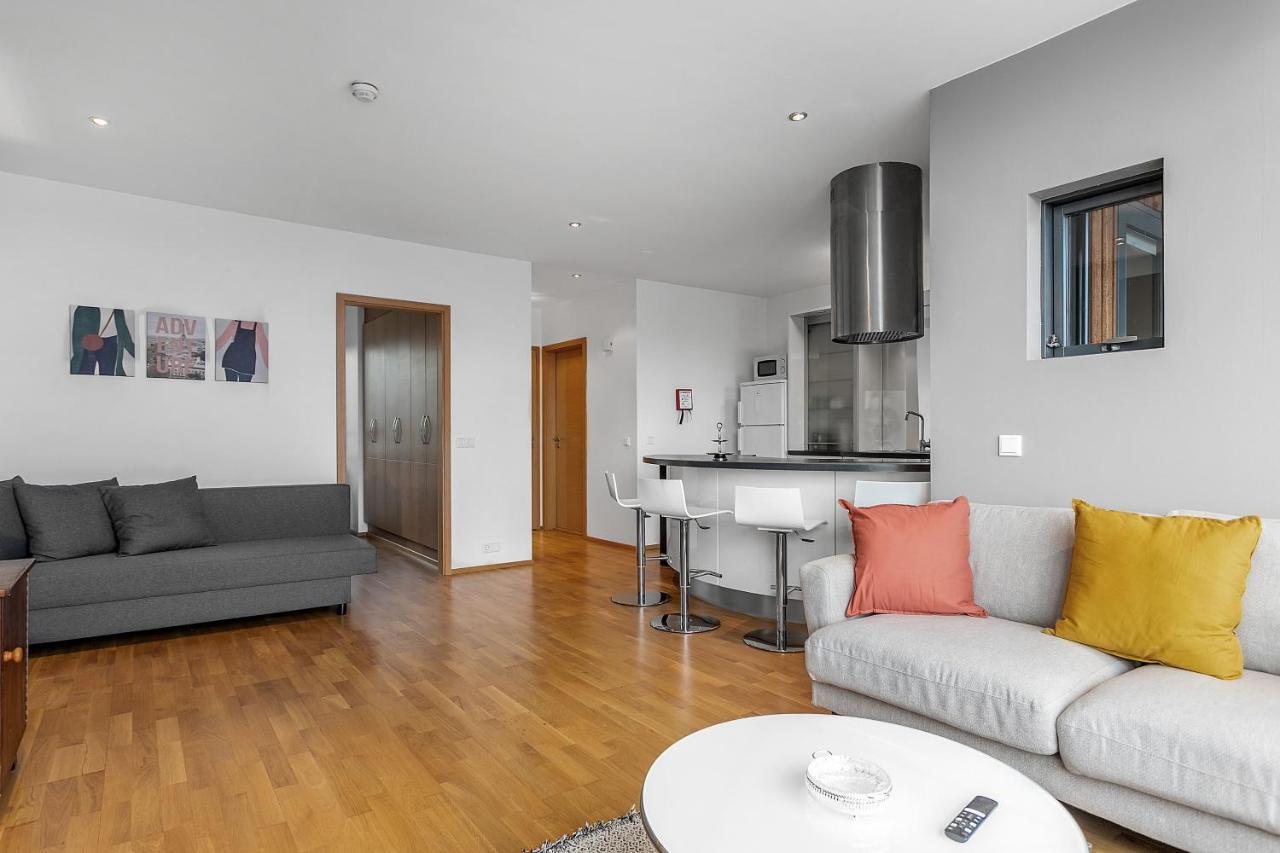 רייקיאוויק Sunny Apartment - By The Sea In City Center מראה חיצוני תמונה
