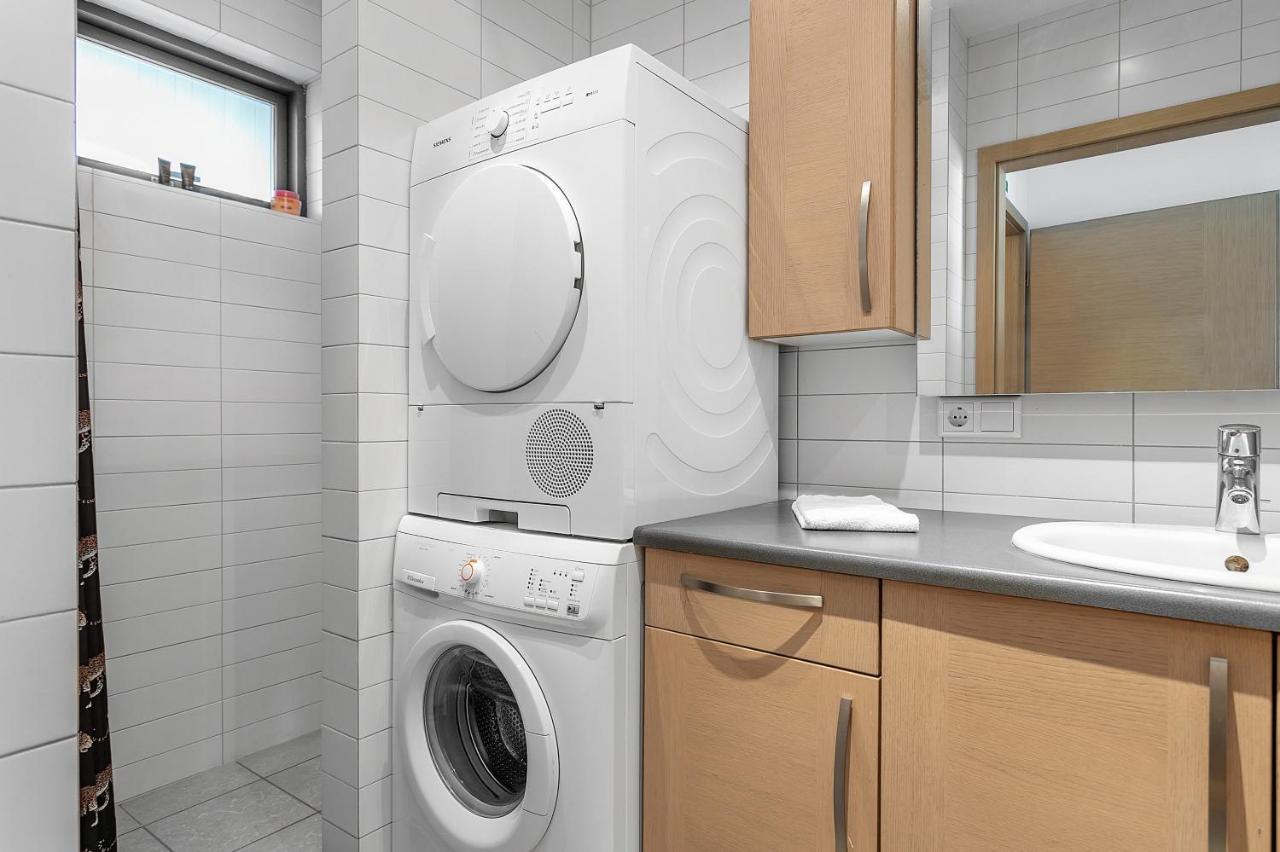רייקיאוויק Sunny Apartment - By The Sea In City Center מראה חיצוני תמונה